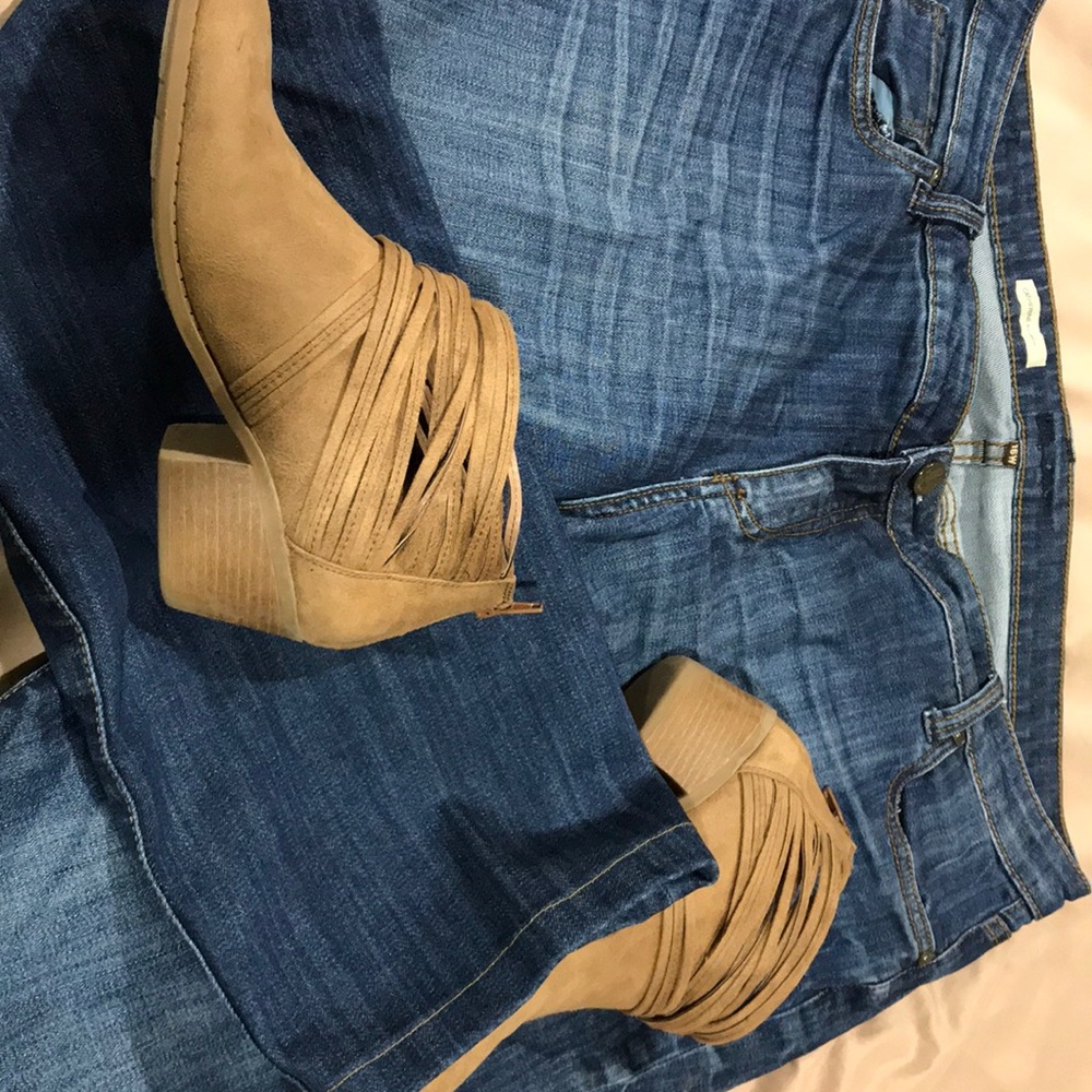 Kut from the Kloth 16W Catherine Boyfriend Jeans